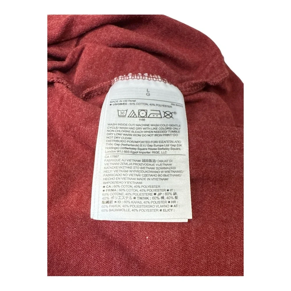 Banana Republic Men's Red Long Sleeve Crew Neck Tee,‎ Size L